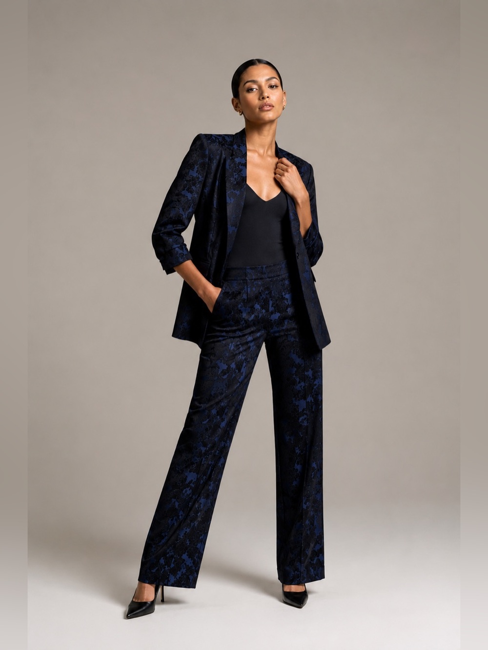 Aritzia Babaton Macauley Blazer Jacquard Floral Dark Career Chic